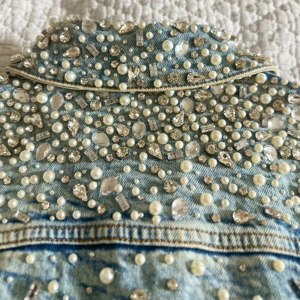 Gorgeous and show-stopping Alice + Olivia Nelson Denim Jacket - Picture 7 of 8